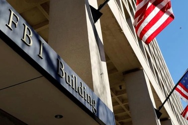 Tranh cãi vụ đặc nhiệm FBI dùng ảnh đồng nghiệp nữ "bẫy" tội phạm tình dục