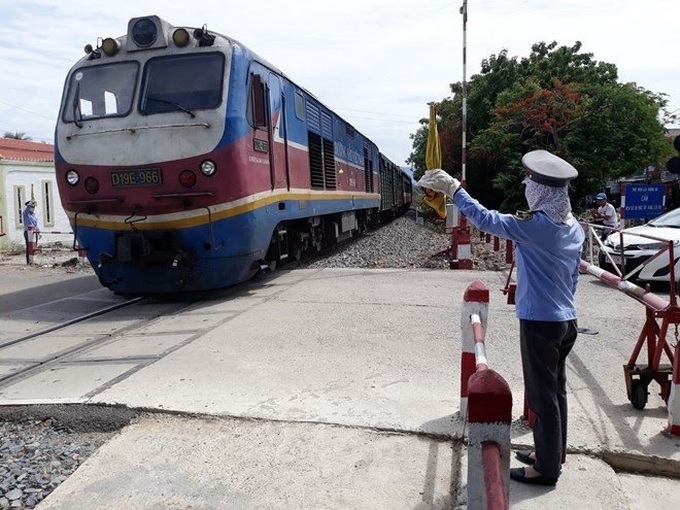 Học sinh tham gia thi Rung chuông vàng