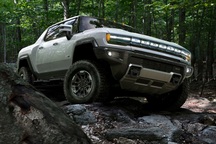 Hummer EV - Sự trở lại ấn tượng của huyền thoại off-road Mỹ