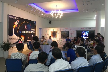 Diễn đàn du học Pháp: Nước này có cấp visa du học năm tới không?