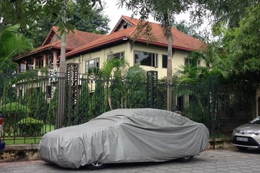 Vì sao nhà hàng "cung điện" yên vị nhiều năm trong lòng vườn thú Thủ Lệ?