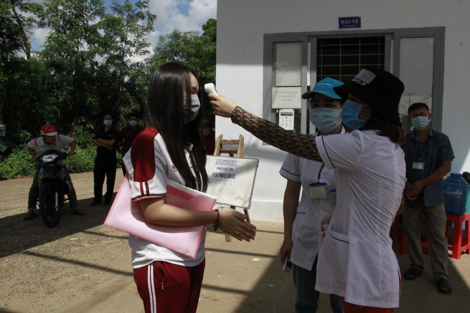 Thứ trưởng Bộ GDĐT: “Cẩn thận, không chủ quan từ khâu nhỏ nhất của kỳ thi” - 4 Thứ trưởng Bộ GDĐT: “Cẩn thận, không chủ quan từ khâu nhỏ nhất của kỳ thi” - 4