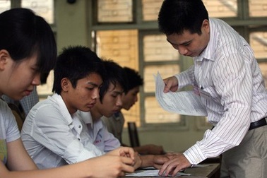 Hệ lụy khi lương không đủ sống