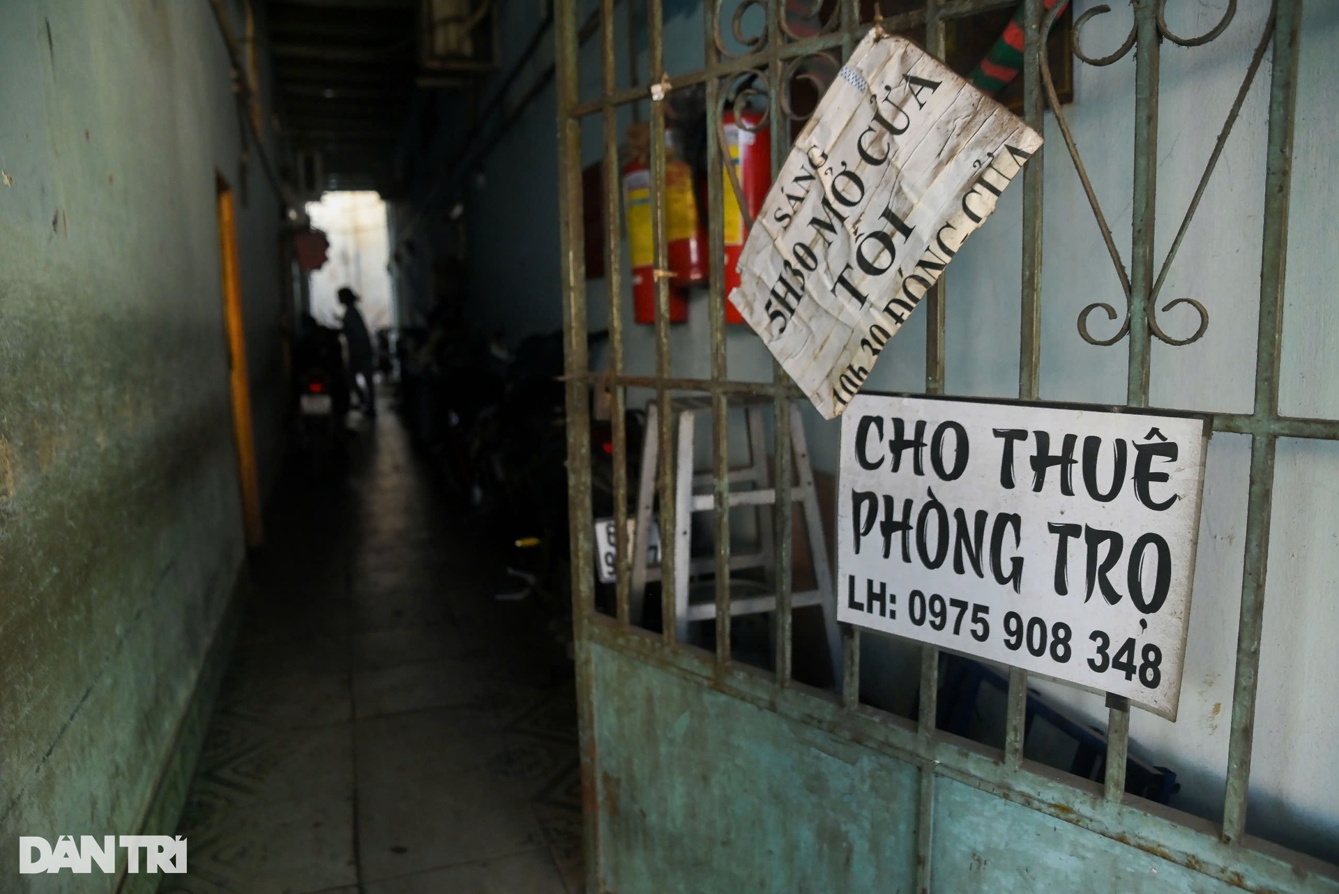 Chủ cơ sở lưu trú ở TPHCM tất bật khắc phục vi phạm PCCC - 4 Chủ cơ sở lưu trú ở TPHCM tất bật khắc phục vi phạm PCCC - 4