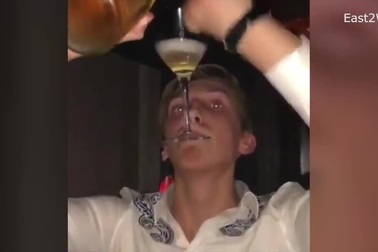 Hội con nhà giàu Nga bị chỉ trích khoe giàu sang "ngông cuồng"