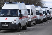 Số ca Covid-19 tăng kỷ lục ở Nga, xe cứu thương ùn ùn gây tắc đường