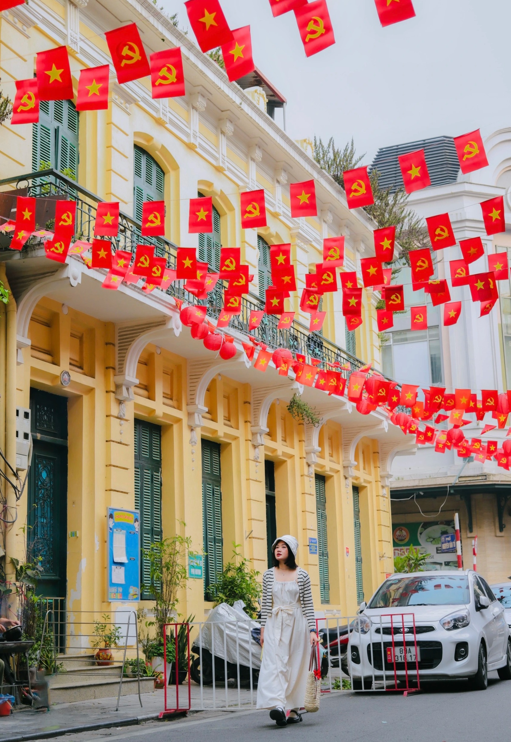 Gợi ý các điểm check-in cờ đỏ sao vàng gây sốt ở Hà Nội - 6 Gợi ý các điểm check-in cờ đỏ sao vàng gây sốt ở Hà Nội - 6