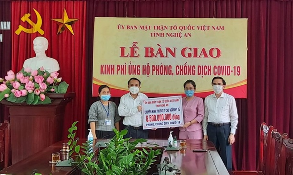 Nghệ An cao thứ 3 toàn quốc về số tiền ủng hộ chống dịch Covid-19 - 1 Nghệ An cao thứ 3 toàn quốc về số tiền ủng hộ chống dịch Covid-19 - 1