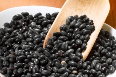Mỗi sáng nuốt 49 hạt đậu đen có chữa được bách bệnh?