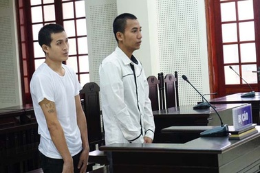 Hai dì cháu thoát bọn buôn người nhờ phát hiện vào phút chót