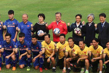 Truyền thông Hàn Quốc đưa đậm về chuyến thăm Việt Nam của Tổng thống Moon Jae-in