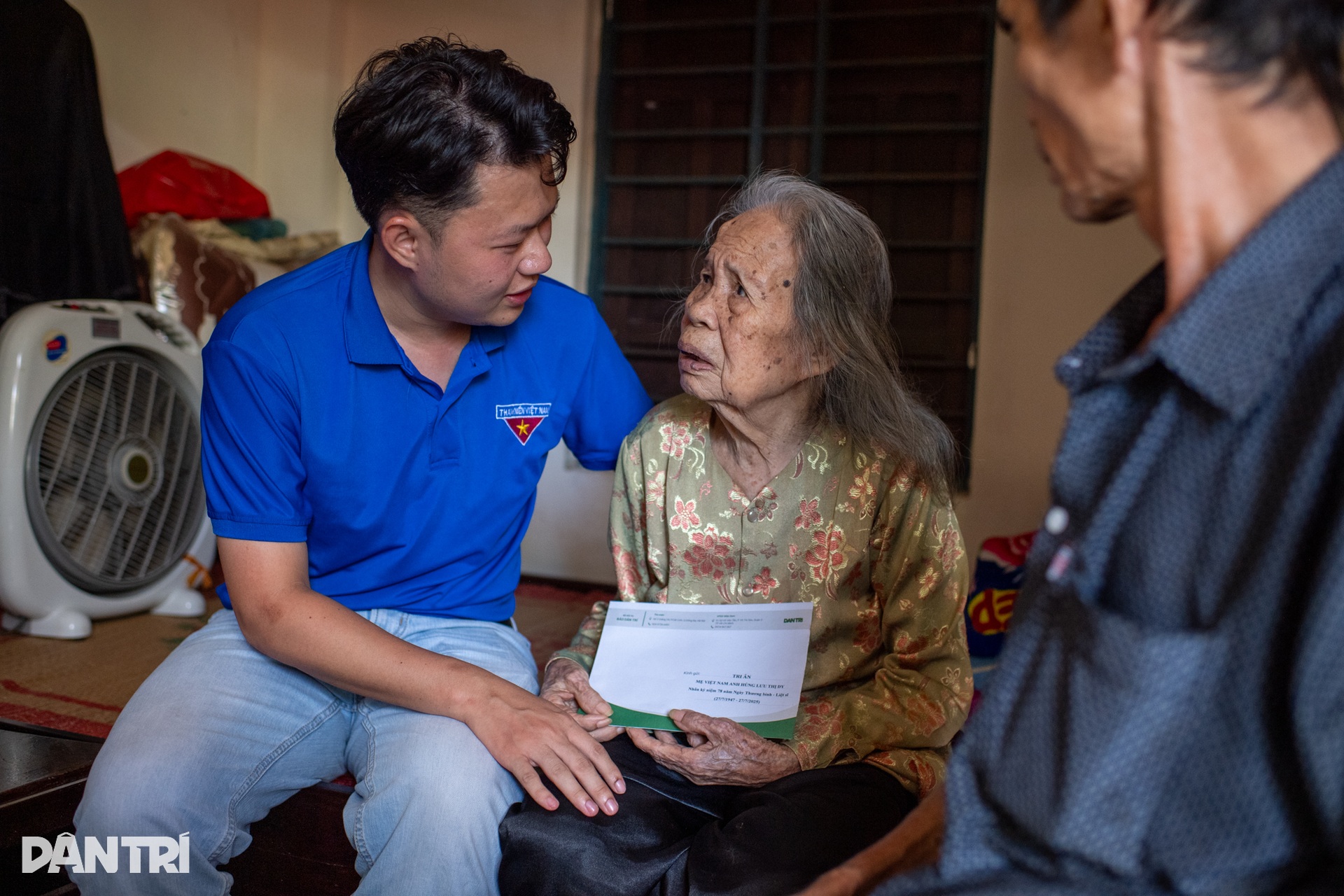 Thăm khám sức khỏe Mẹ Việt Nam Anh hùng: Tri ân quá khứ, tiếp lửa tương lai - 13 Thăm khám sức khỏe Mẹ Việt Nam Anh hùng: Tri ân quá khứ, tiếp lửa tương lai - 13