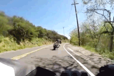 Đừng đỗ xe góc khuất, hãy lái xe có văn hóa