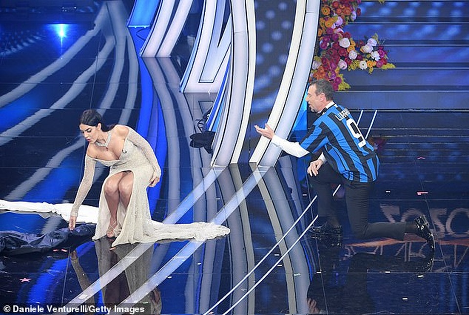 Bạn gái Ronaldo trổ tài khiêu vũ - 10