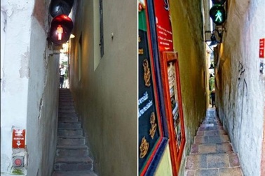 Lối đi phải nghiêng người mới lọt tại khu có giá nhà cả trăm triệu đồng/m2