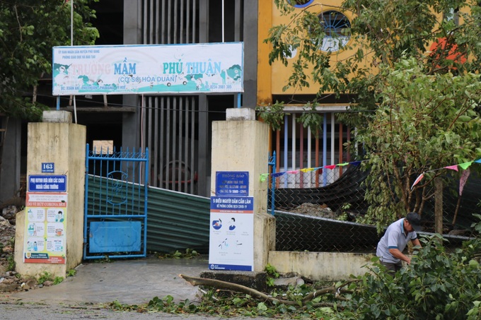 Ảnh: Thiệt hại ban đầu do bão số 13 ở Thừa Thiên - Huế - Ảnh 3. Ảnh: Thiệt hại ban đầu do bão số 13 ở Thừa Thiên - Huế - Ảnh 3.