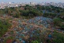 Hơn 1.800 ngôi mộ ở nghĩa trang lớn nhất TPHCM được di dời tập trung