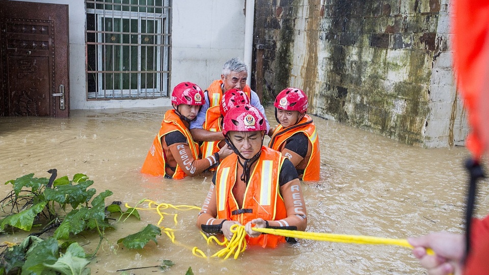 Sông dài nhất Trung Quốc “oằn mình” vì lũ lụt nghiêm trọng - 13 Sông dài nhất Trung Quốc “oằn mình” vì lũ lụt nghiêm trọng - 13