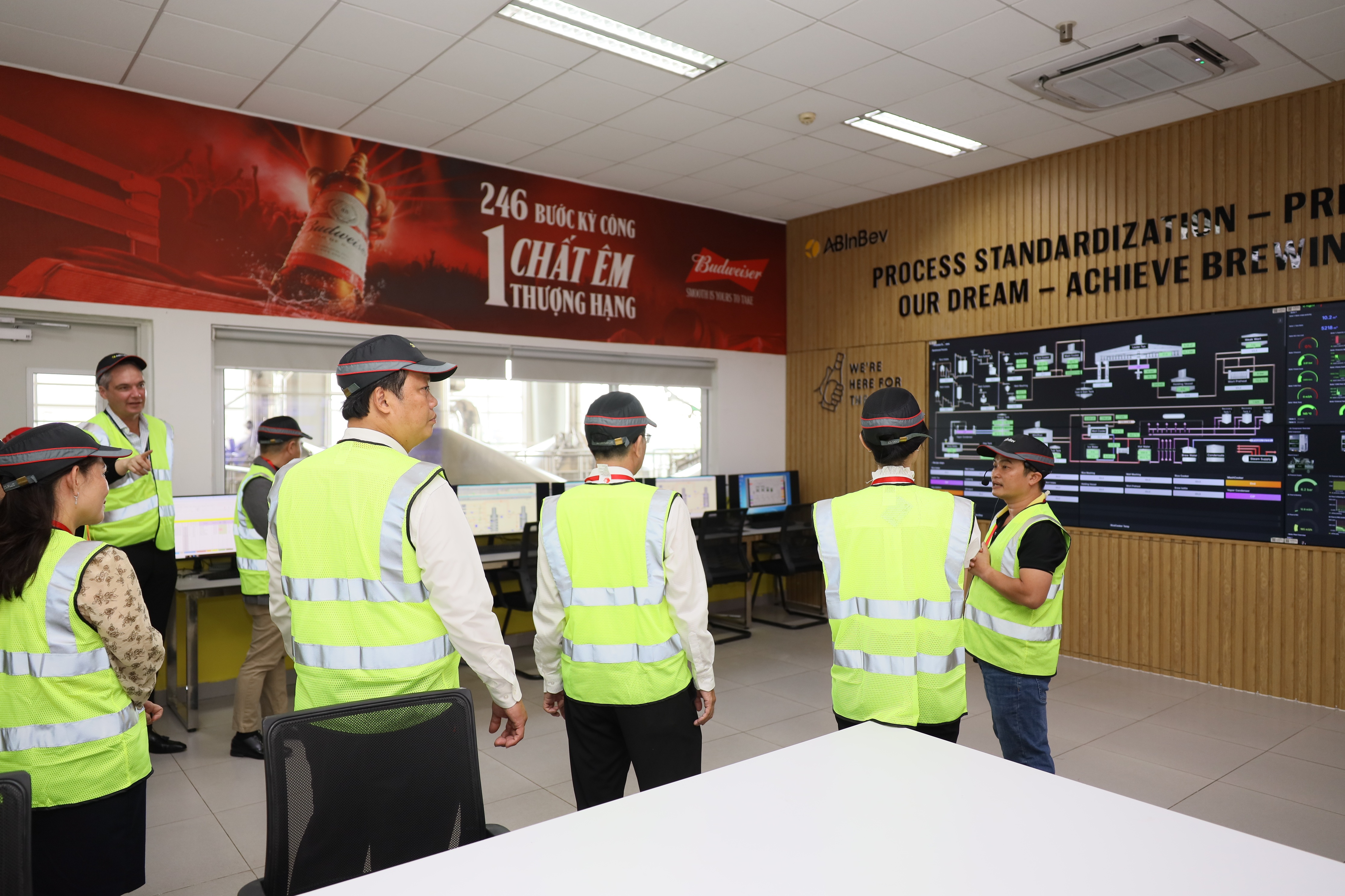 AB InBev Brewery feiert 10-jähriges Bestehen in Vietnam - 9 Nhà máy bia AB InBev kỷ niệm 10 năm thành lập tại Việt Nam - 9