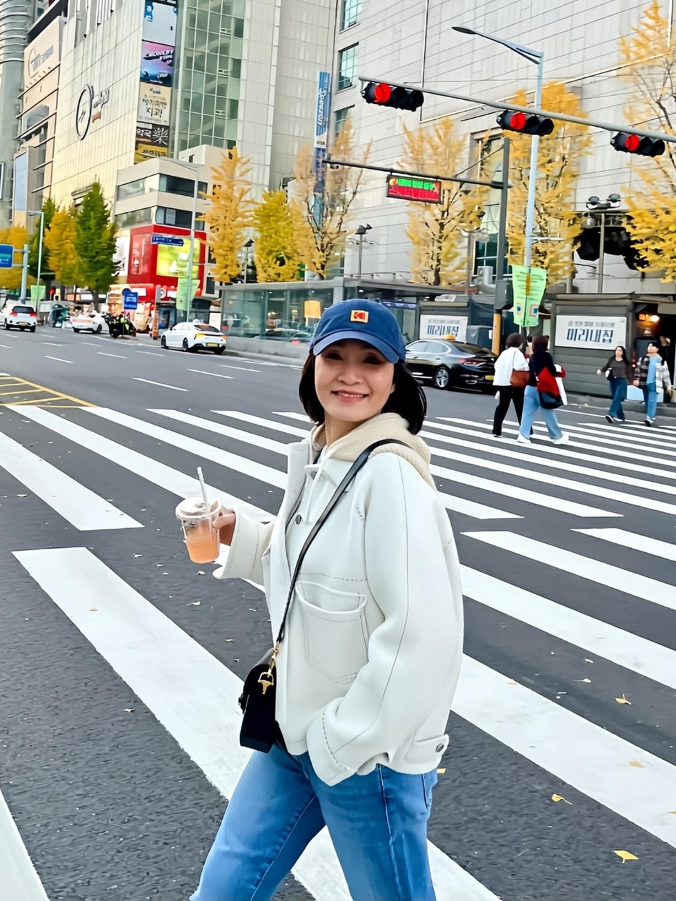 Nghệ sĩ Hồng Đào: Tôi đang rất đủ đầy, vui vẻ với cuộc sống một mình - 12 Nghệ sĩ Hồng Đào: Tôi đang rất đủ đầy, vui vẻ với cuộc sống một mình - 12
