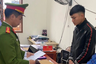 3 người bị khởi tố vì chiếc gầu máy xúc