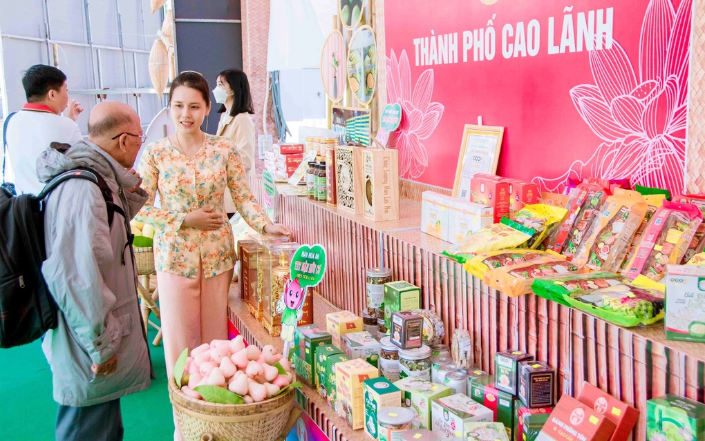 Nông dân tăng thu nhập 10 lần, thành tỷ phú khi tham gia hội quán - 4 Nông dân tăng thu nhập 10 lần, thành tỷ phú khi tham gia hội quán - 4