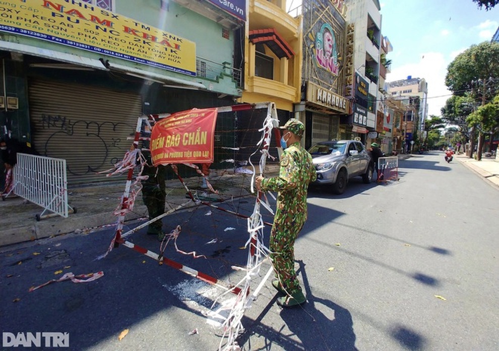 Covid-19 tại TPHCM ngày 29/9: 9 địa bàn đã kiểm soát được dịch - 2 Covid-19 tại TPHCM ngày 29/9: 9 địa bàn đã kiểm soát được dịch - 2