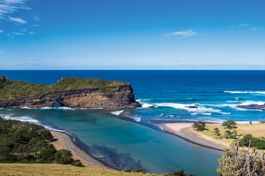 10 bãi biển hoang sơ và bí ẩn nhất thế giới