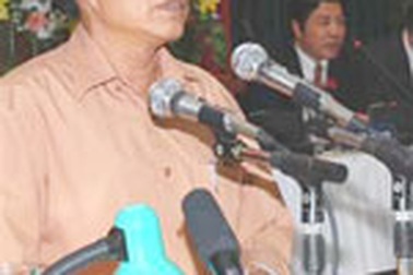 Dân bức xúc về việc chậm khắc phục hậu quả bão Xangsane 