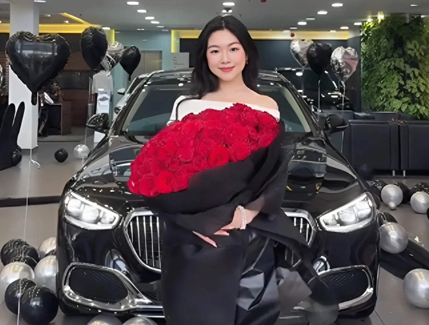 Lọ Lem tuổi 19: Sắc vóc đồng hồ cát, diễn thuyết tiếng Anh gây bão mạng - 12 Lọ Lem tuổi 19: Sắc vóc đồng hồ cát, diễn thuyết tiếng Anh gây bão mạng - 12