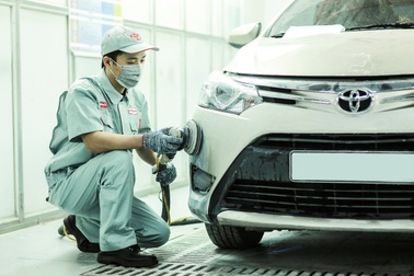Bảo dưỡng gara ngoài hay chính hãng, tại sao khách hàng tin chọn Toyota?