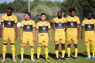Quang Hải nhận tin cực vui trước trận mở màn Ligue 2 của Pau FC