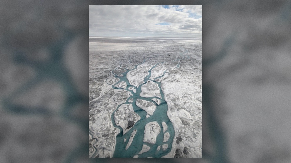 6 cấu trúc bí ẩn dưới lớp băng Greenland - 5 6 cấu trúc bí ẩn dưới lớp băng Greenland - 5