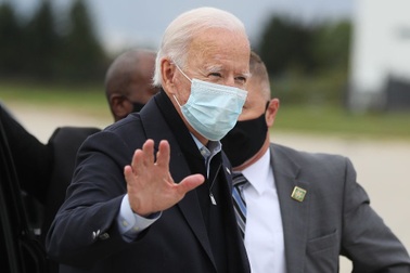 Bầu cử Mỹ 2020: Ông Biden quyết không cách ly dù nhân viên mắc Covid-19