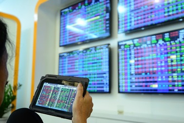 Cú sốc của "ông trùm": Tỷ USD bốc hơi, bí ẩn lộ diện