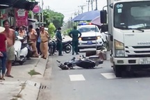 Va chạm xe tải trước nhà, người đàn ông tử vong ở TPHCM