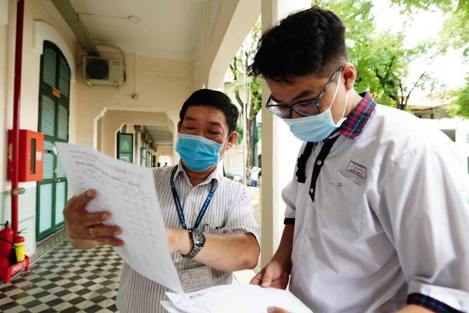 TPHCM: 1 điểm thi có 3 thí sinh bị thủy đậu, được bố trí thi ở phòng dự bị - 1 TPHCM: 1 điểm thi có 3 thí sinh bị thủy đậu, được bố trí thi ở phòng dự bị - 1