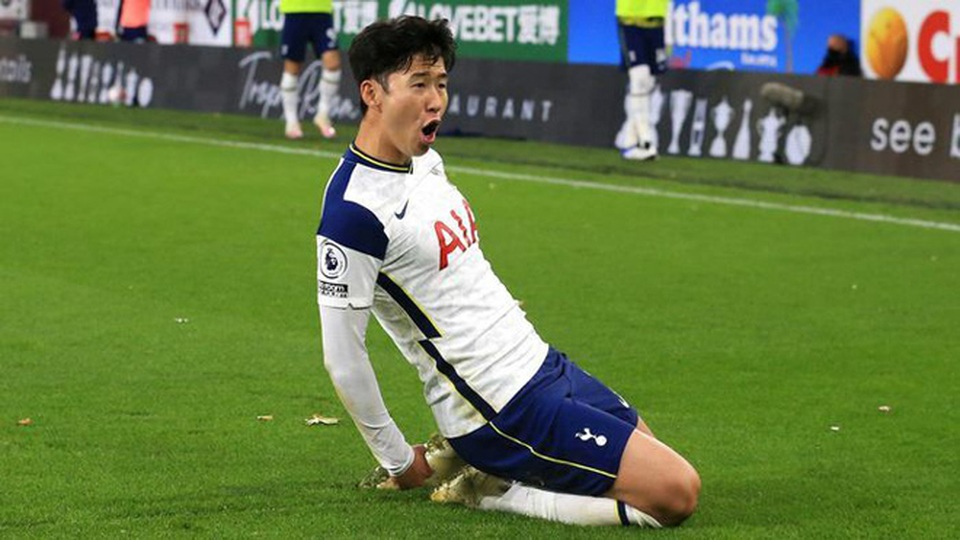 100 cầu thủ hay nhất thế giới: Messi và Ronaldo lại xếp sau Lewandowski - 2 100 cầu thủ hay nhất thế giới: Messi và Ronaldo lại xếp sau Lewandowski - 2