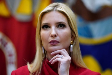 Trợ lý của "ái nữ" Nhà Trắng Ivanka Trump mắc Covid-19