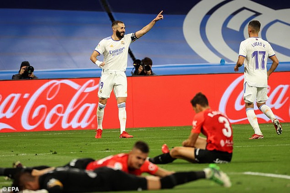 Thắng với tỷ số tennis, Real Madrid tiếp tục dẫn đầu La Liga - 1 Thắng với tỷ số tennis, Real Madrid tiếp tục dẫn đầu La Liga - 1