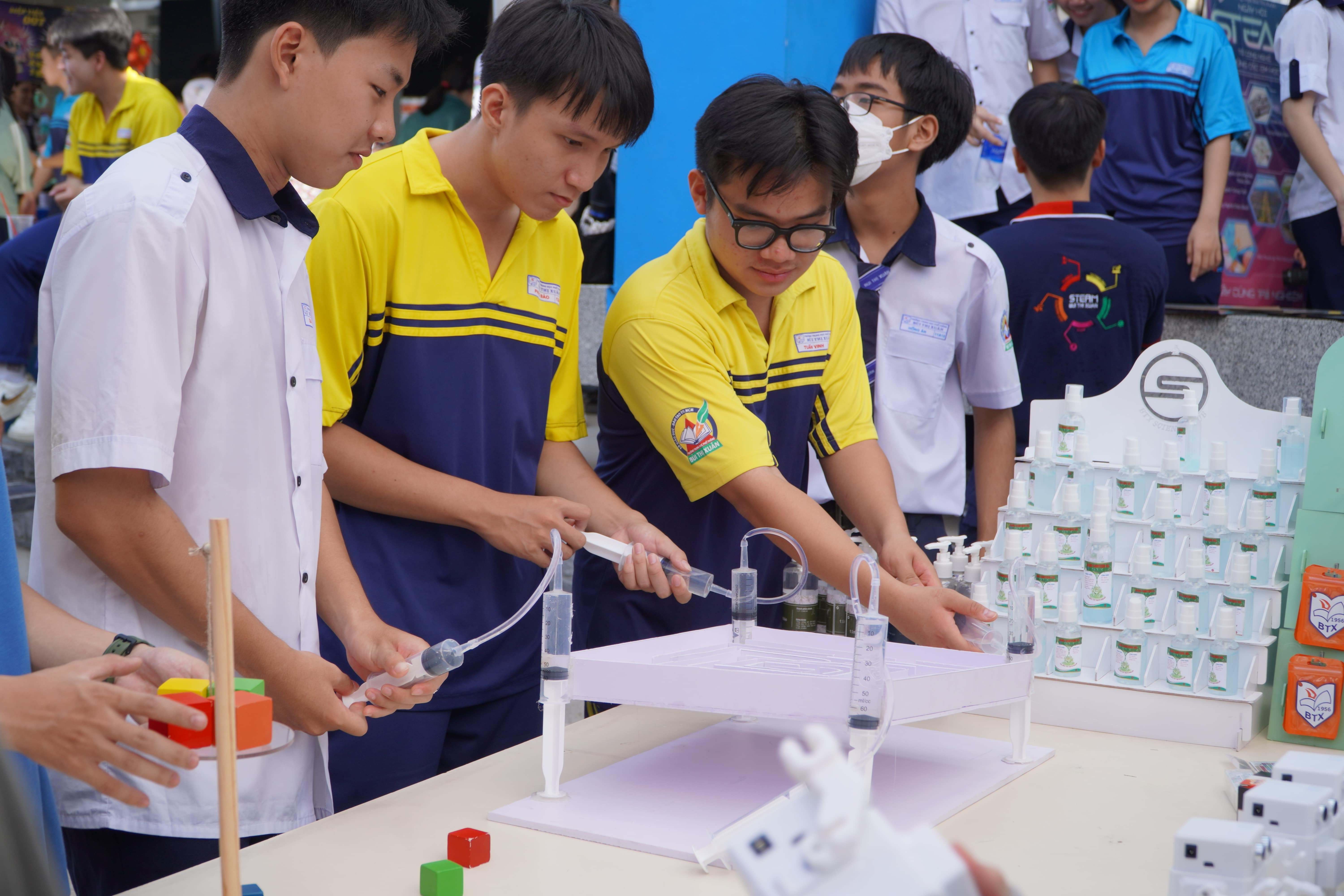 Từ đề thi tốt nghiệp THPT 2025: Soi chiếu cách dạy, học, quản lý nhà trường - 3 Từ đề thi tốt nghiệp THPT 2025: Soi chiếu cách dạy, học, quản lý nhà trường - 3