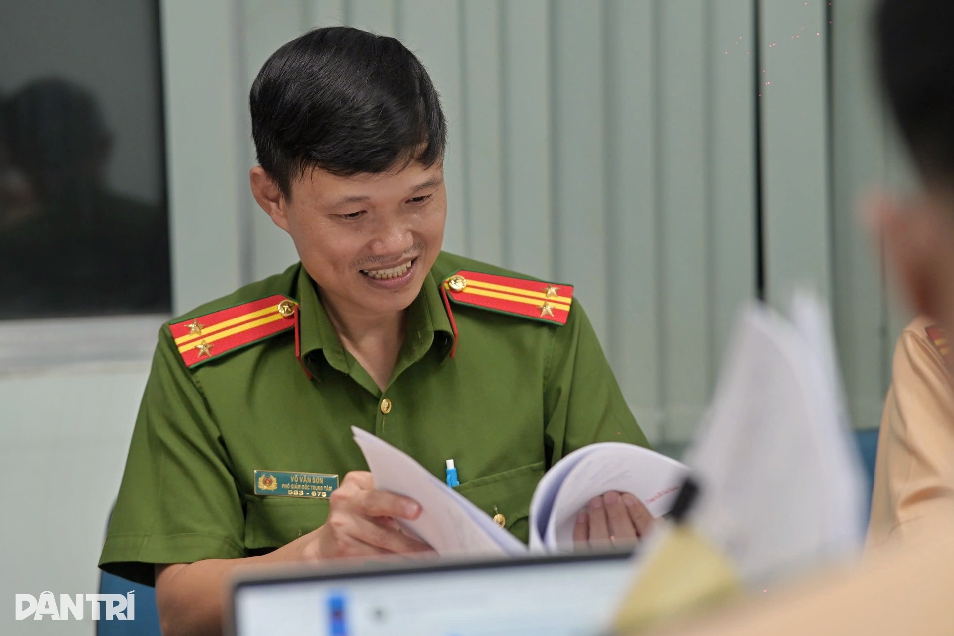 Sát hạch giấy phép lái xe nhộn nhịp đến nửa đêm ở TPHCM - 4 Sát hạch giấy phép lái xe nhộn nhịp đến nửa đêm ở TPHCM - 4