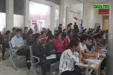 Quá tải người lao động mất việc đăng ký hưởng trợ cấp thất nghiệp