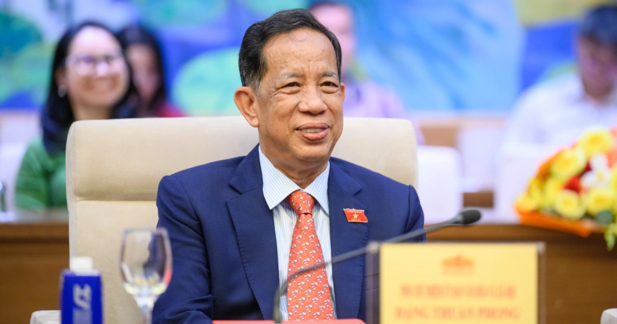 Phó chủ nhiệm một ủy ban của Quốc hội chủ động xin nghỉ khi sắp xếp bộ máy