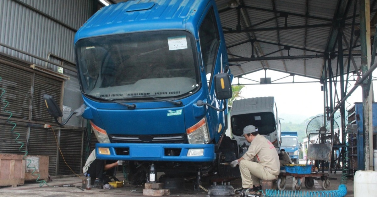 VEAM Motor đấu giá xe tồn kho, đẩy nhanh tiến độ hoàn thiện giao xe khách hàng