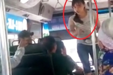 Đình chỉ nhân viên xe buýt cãi nhau với ông lão vì 5.000 đồng