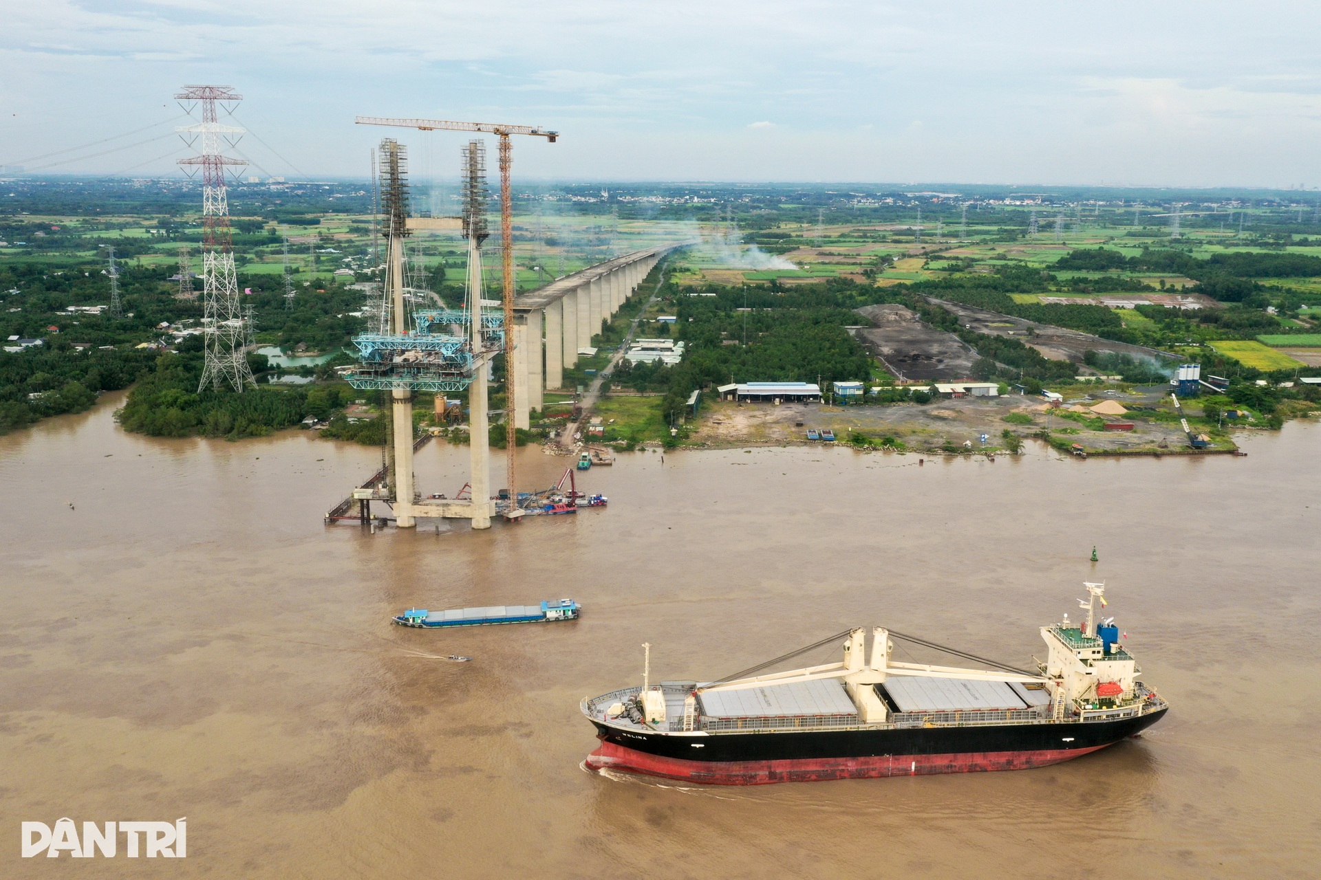 Cây cầu cao nhất Việt Nam nối Cần Giờ - Đồng Nai nhộn nhịp thi công - 3 Cây cầu cao nhất Việt Nam nối Cần Giờ - Đồng Nai nhộn nhịp thi công - 3