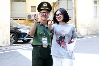 12 nữ sinh đỗ ngành An ninh mạng của Học viện An ninh nhân dân