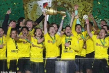 Sancho, Haaland tỏa sáng giúp Dortmund vô địch Cúp Quốc gia Đức