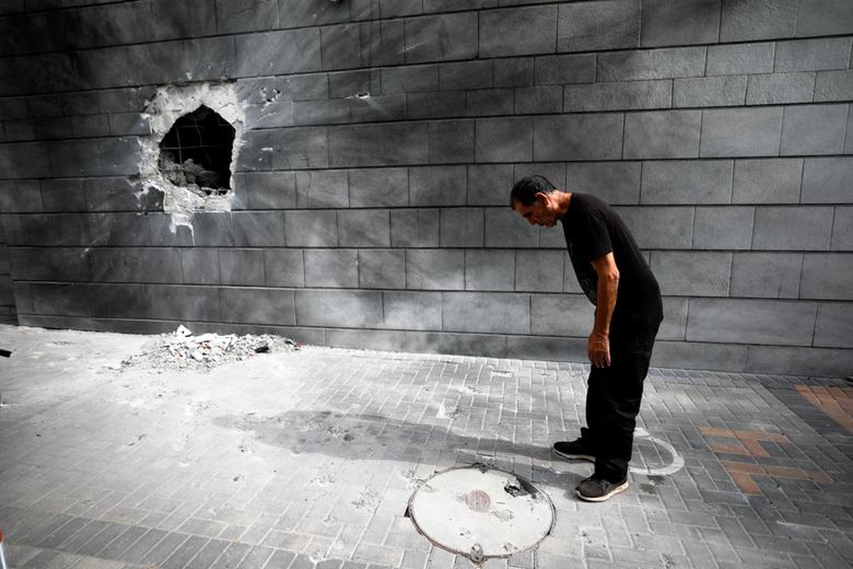 Cảnh sống khốn khổ trong mưa bom bão đạn ở chảo lửa Gaza - 4 Cảnh sống khốn khổ trong mưa bom bão đạn ở chảo lửa Gaza - 4